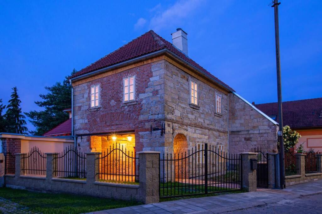 Old Smithery From 17. Century Sobcice Zewnętrze zdjęcie